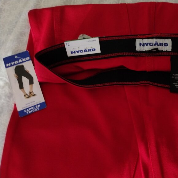 Nygard Red Capris Size L Pull On New - Picture 2 of 4